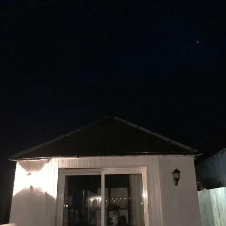Carriage Cottage Hot Tub Beith Exterior photo